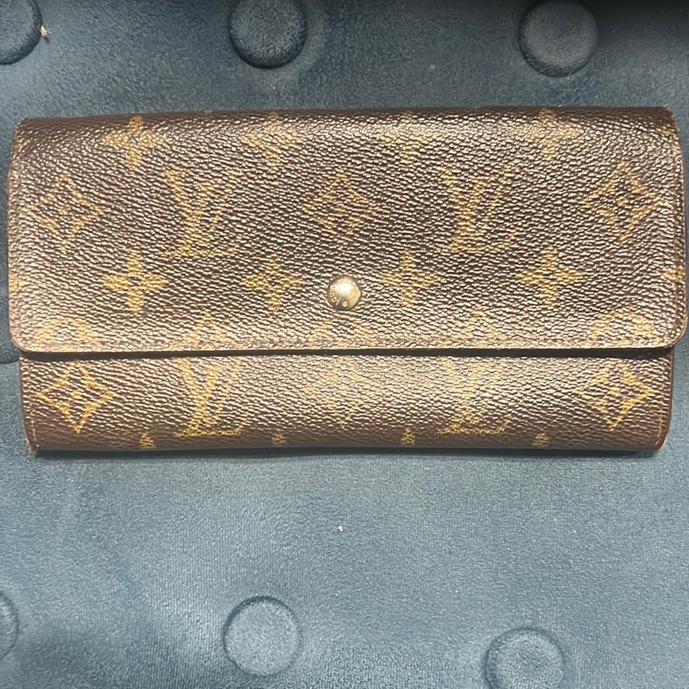 LOUIS VUITTON Monogram Portefeuille Sarah Long Wallet